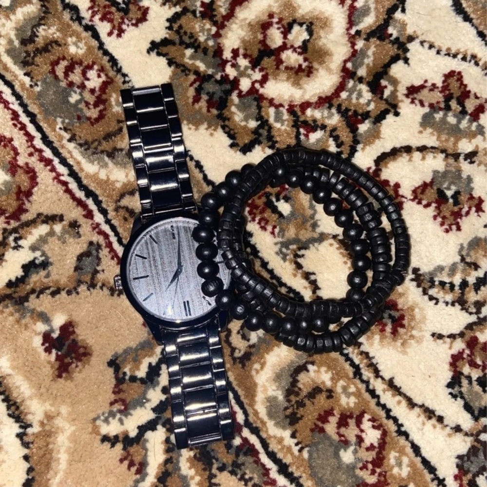 Watch - Picture 4 of 4